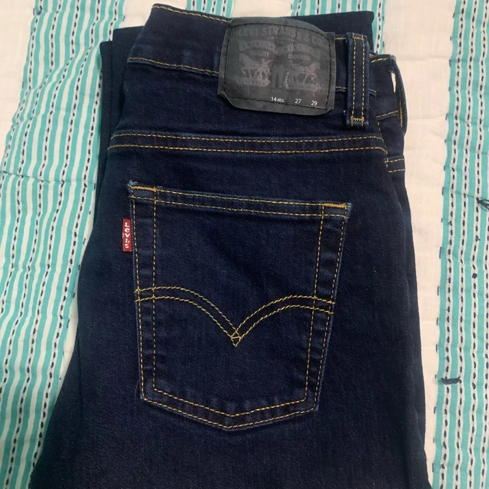 Bundle and of three pairs of Levi’s 511 performance slim fit jeans - Picture 3 of 15